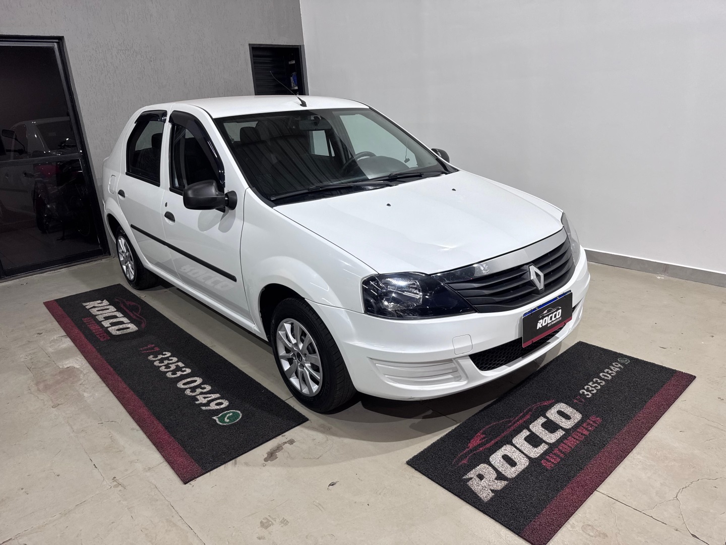 RENAULT